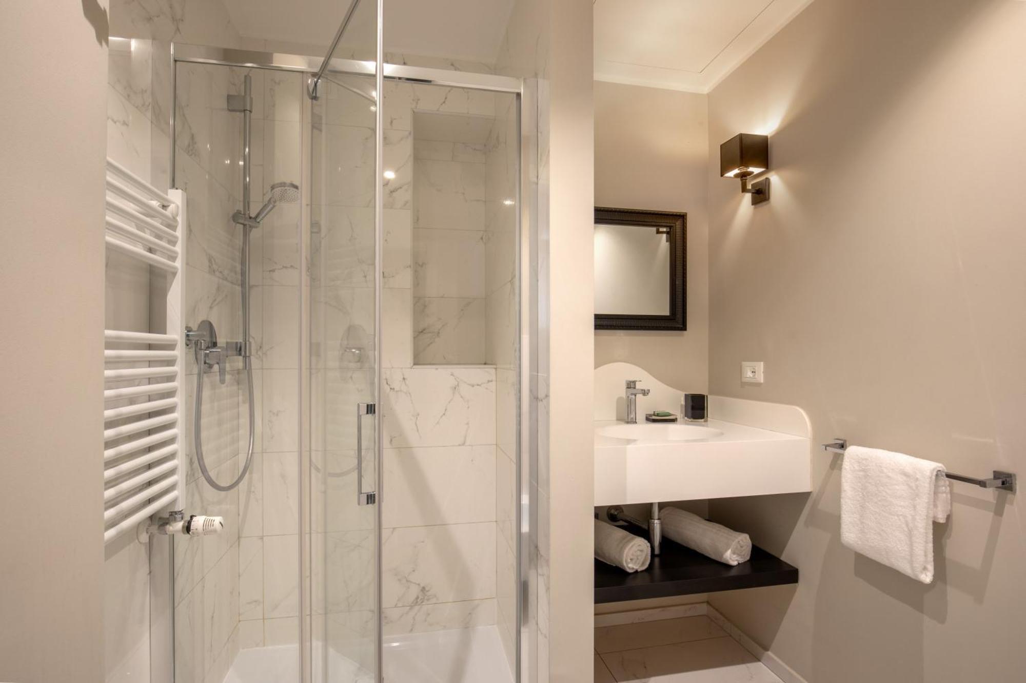 Daplace - Corso Monforte Suites Milaan Buitenkant foto