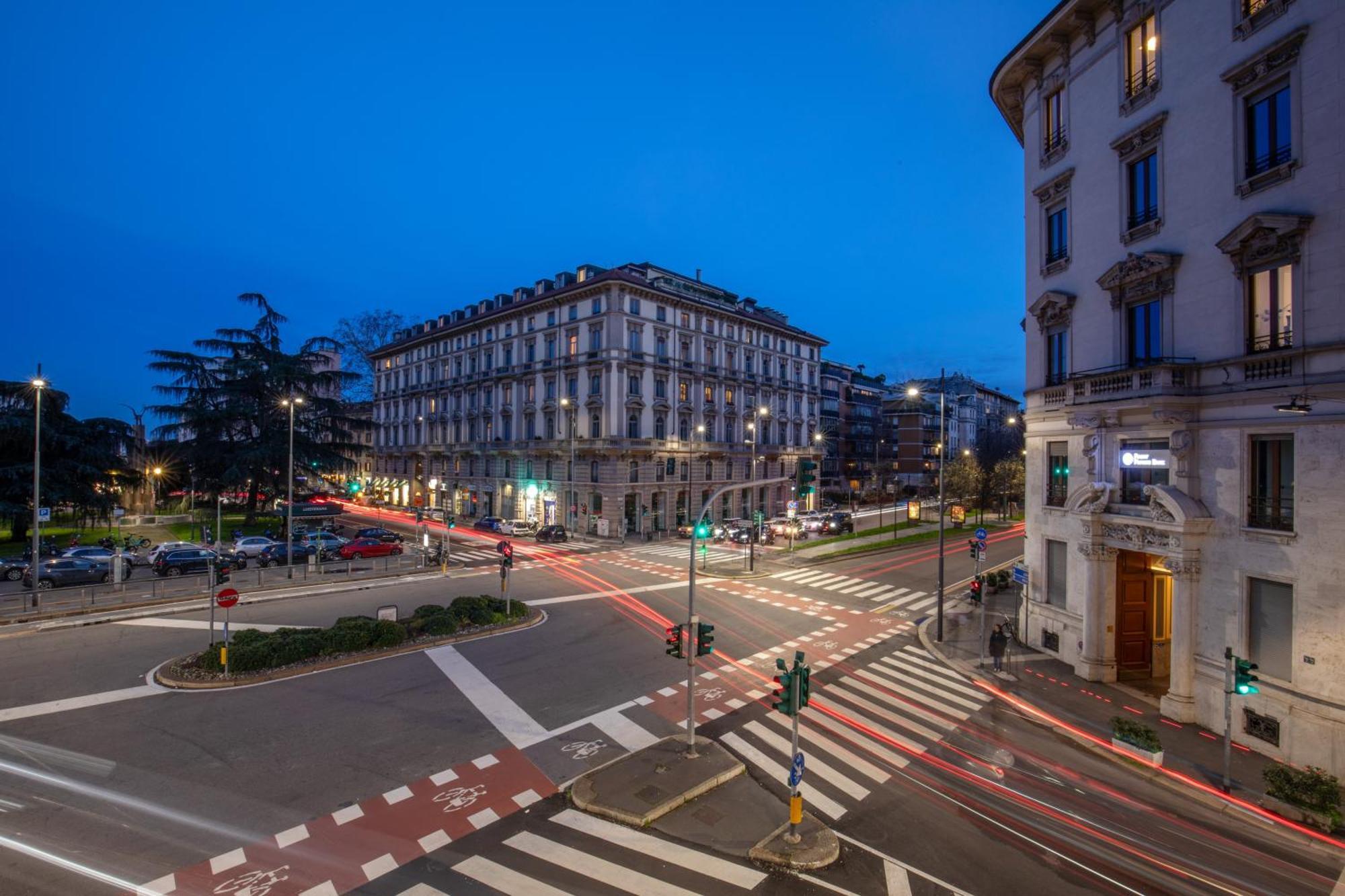 Daplace - Corso Monforte Suites Milaan Buitenkant foto